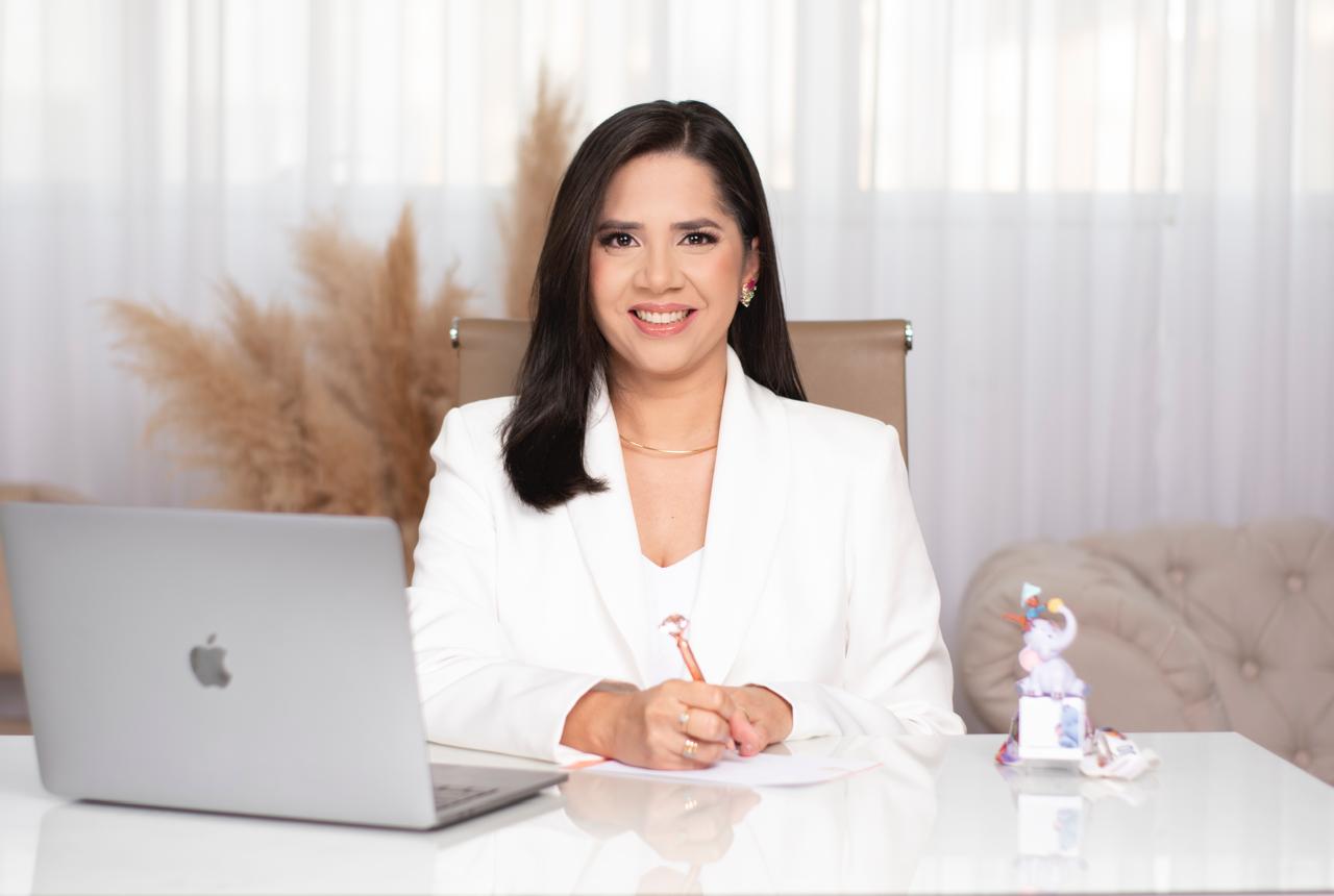 Ana Paula Dias - Nutricionista Materno Infantil